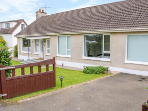 Seacoast Cottage, Castlerock